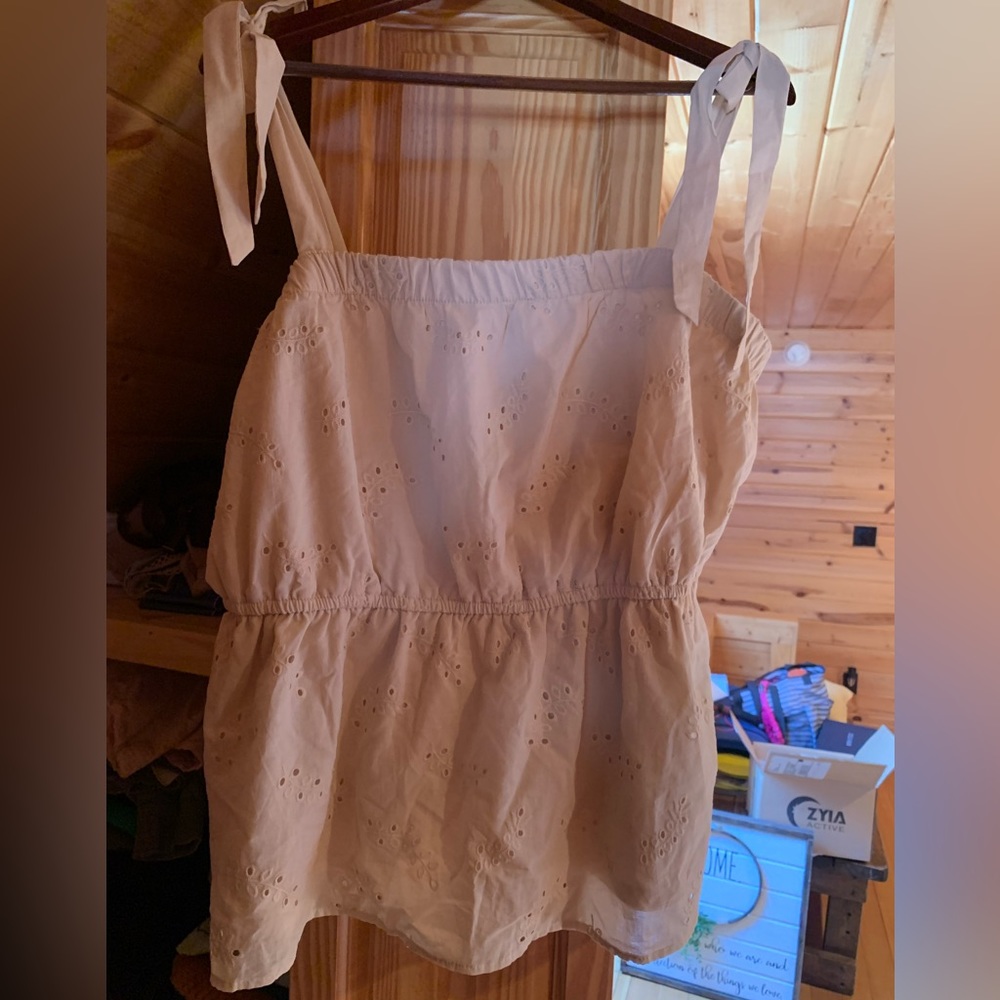 Tank top with tie straps